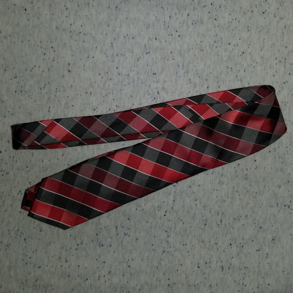 Alfani red/black stripe tie